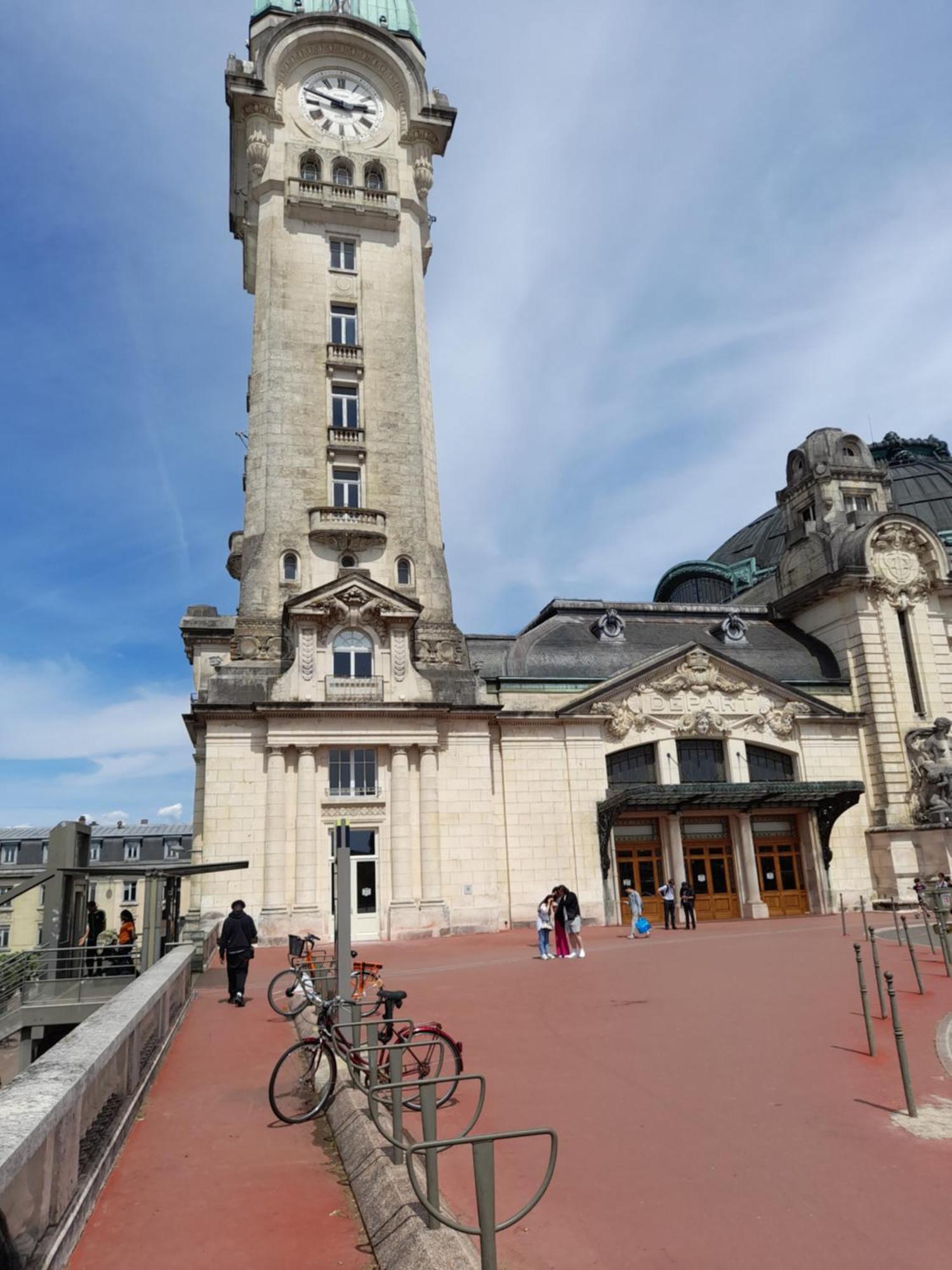 Maison En Ville Avec Terrasse Ensoleillee Et Wi-Fi Magnac-Laval Exterior foto